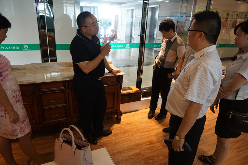 李江会长对羞羞视频免费网站化工的企业文化、产品品质确认