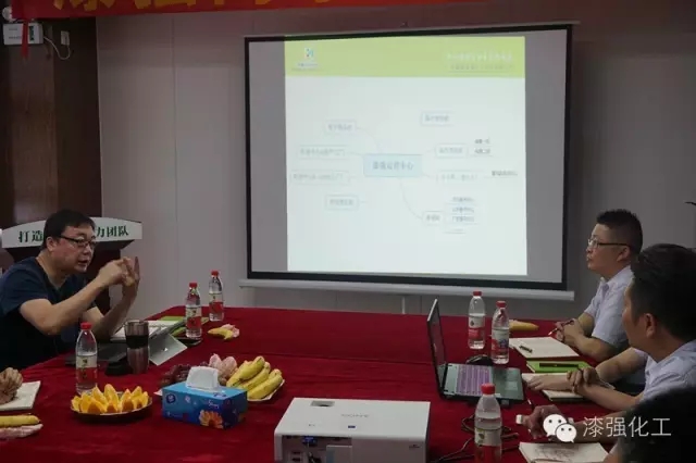 王鹏辉老师认真为羞羞视频免费网站品牌的发展把脉诊断